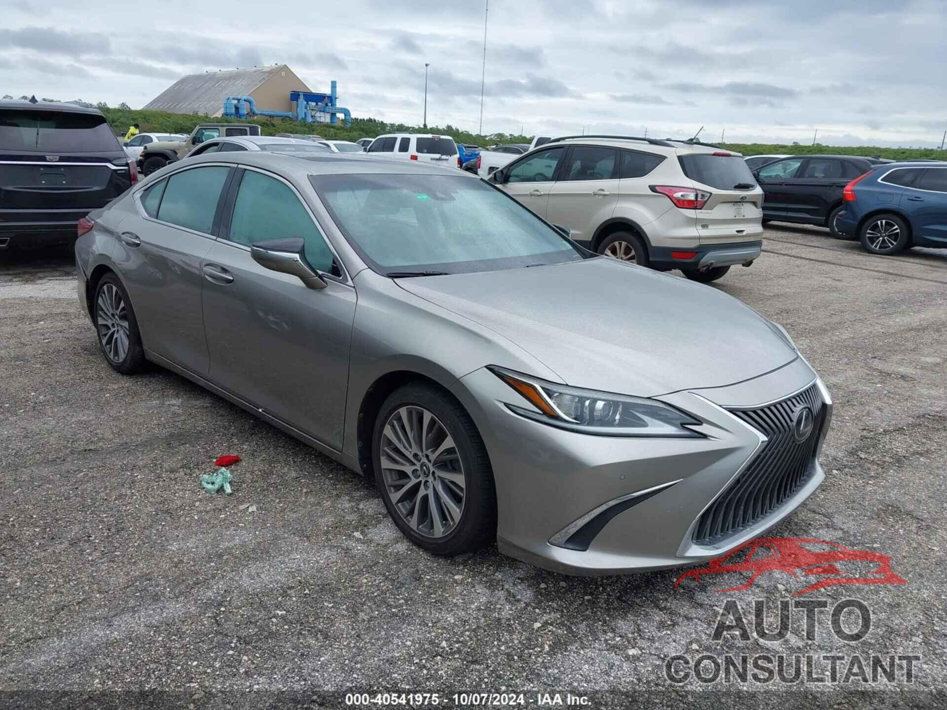 LEXUS ES 2019 - 58ABZ1B15KU023185