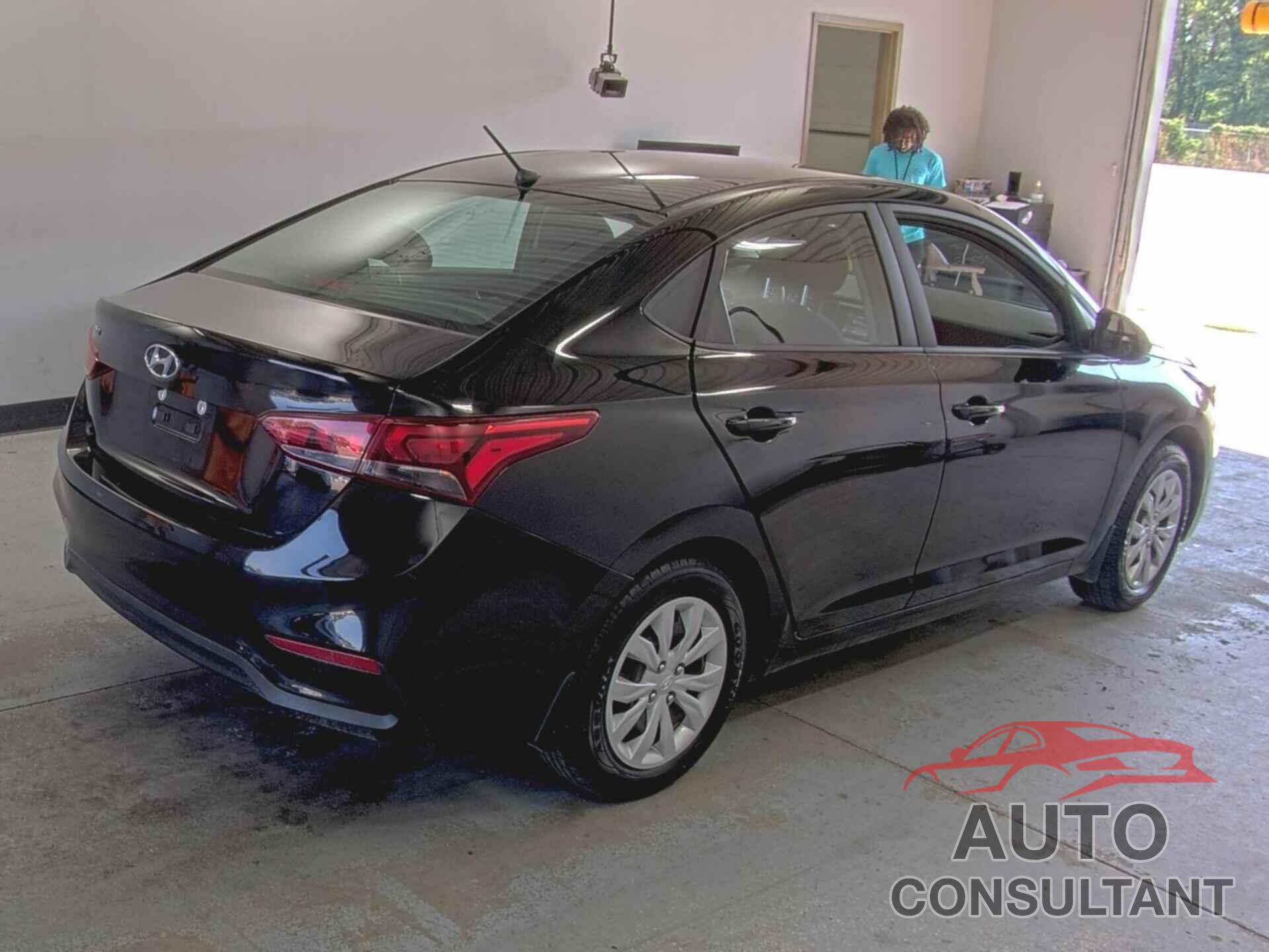 HYUNDAI ACCENT 2021 - 3KPC24A6XME140507