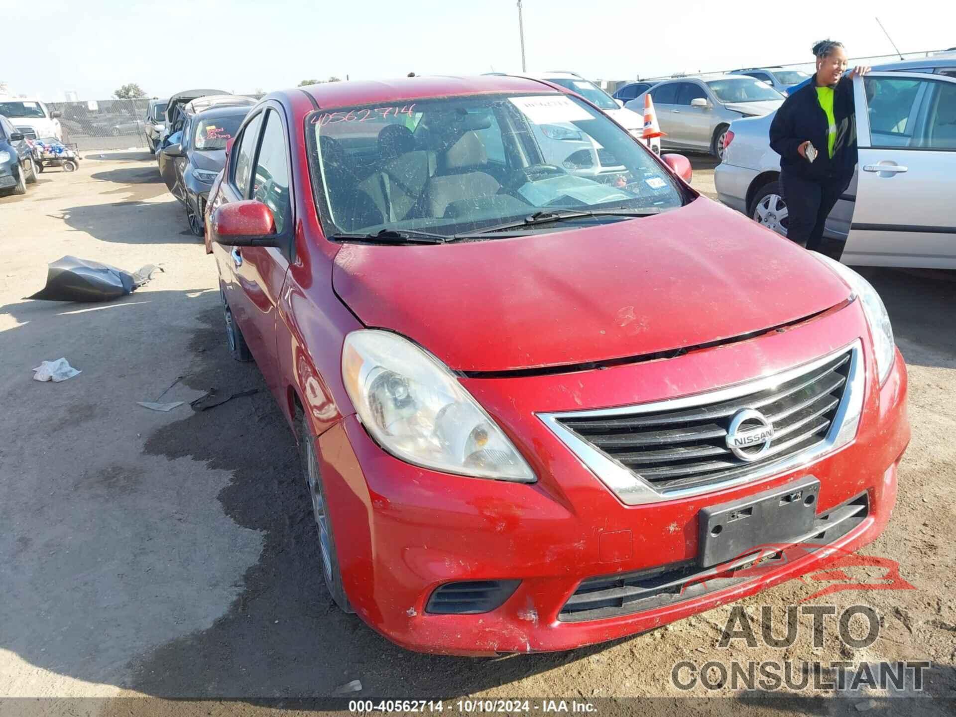 NISSAN VERSA 2013 - 3N1CN7AP1DL877921