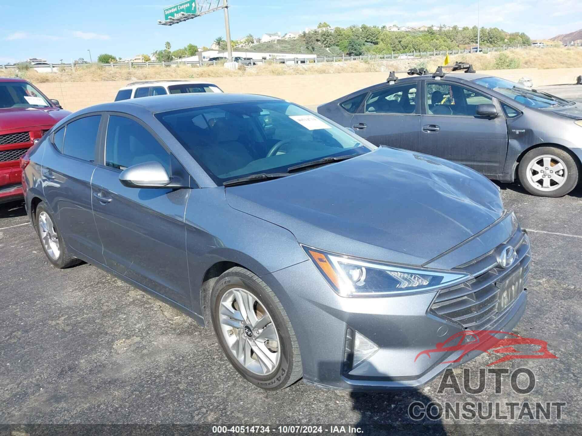 HYUNDAI ELANTRA 2019 - KMHD84LF3KU743051