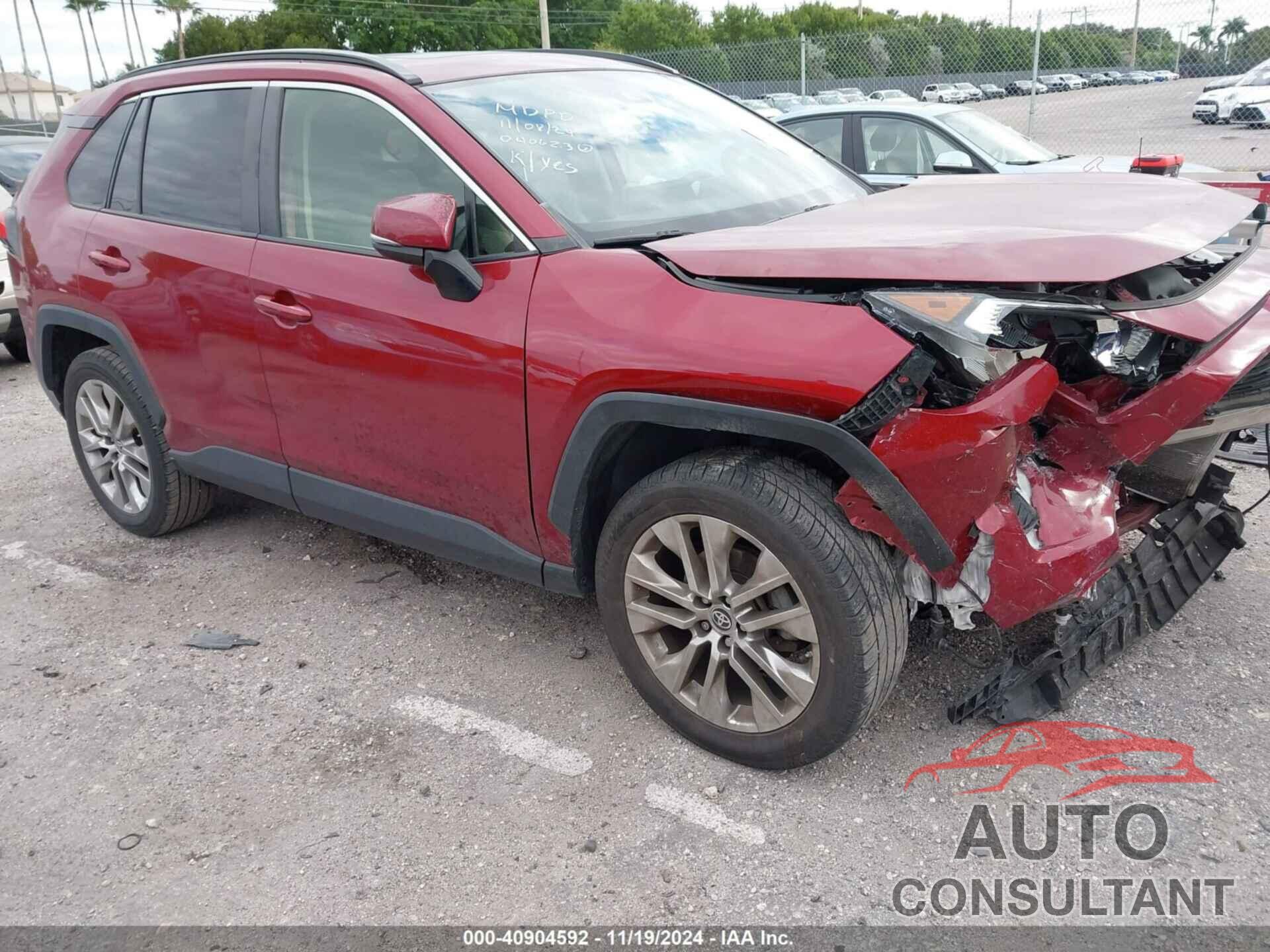 TOYOTA RAV4 2019 - JTMC1RFV7KD040623