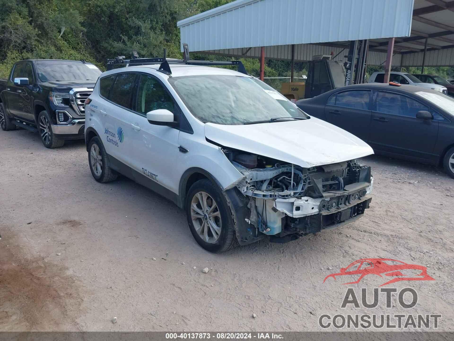 FORD ESCAPE 2018 - 1FMCU0GD3JUD61139