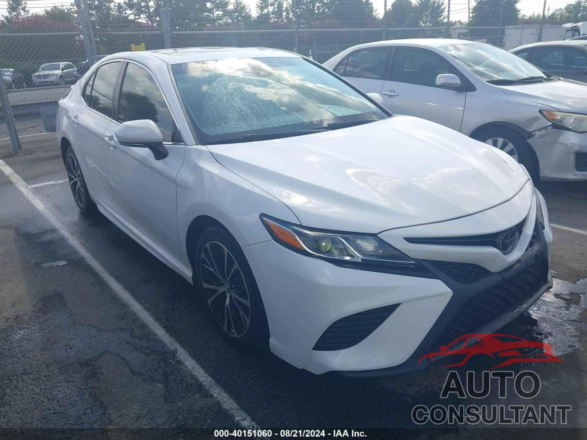 TOYOTA CAMRY 2018 - 4T1B11HK4JU647492