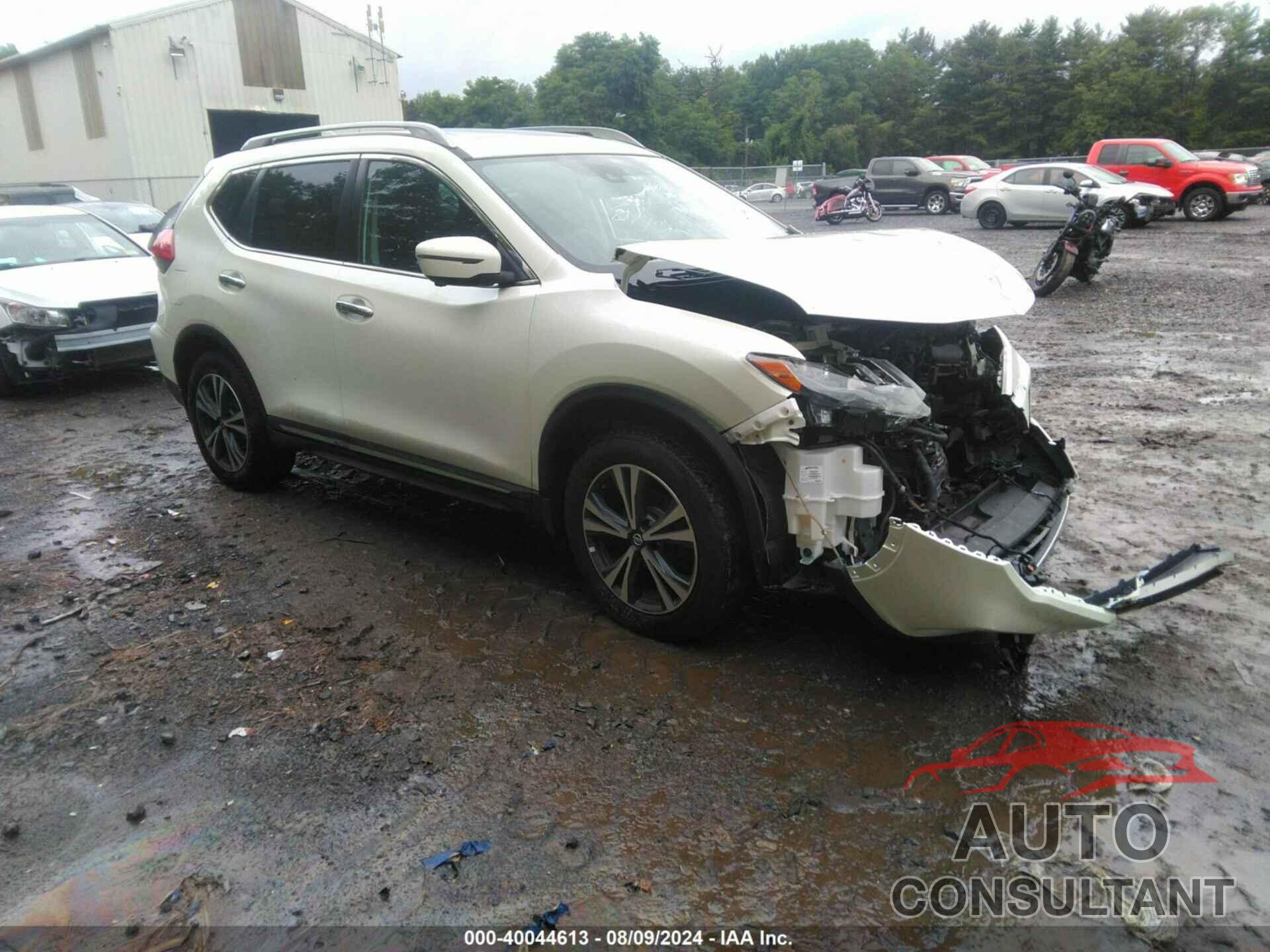 NISSAN ROGUE 2017 - 5N1AT2MV8HC879685