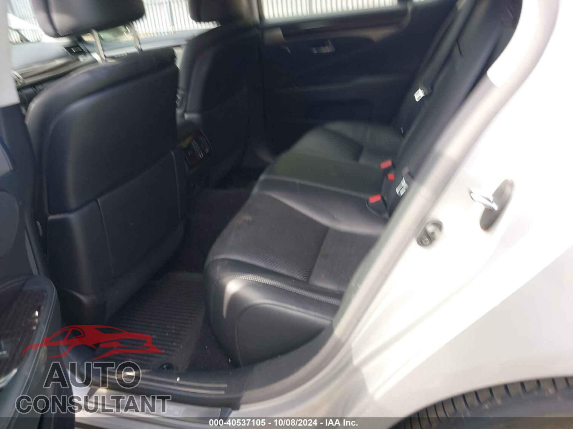 LEXUS LS 460 2016 - JTHCL5EF1G5026603