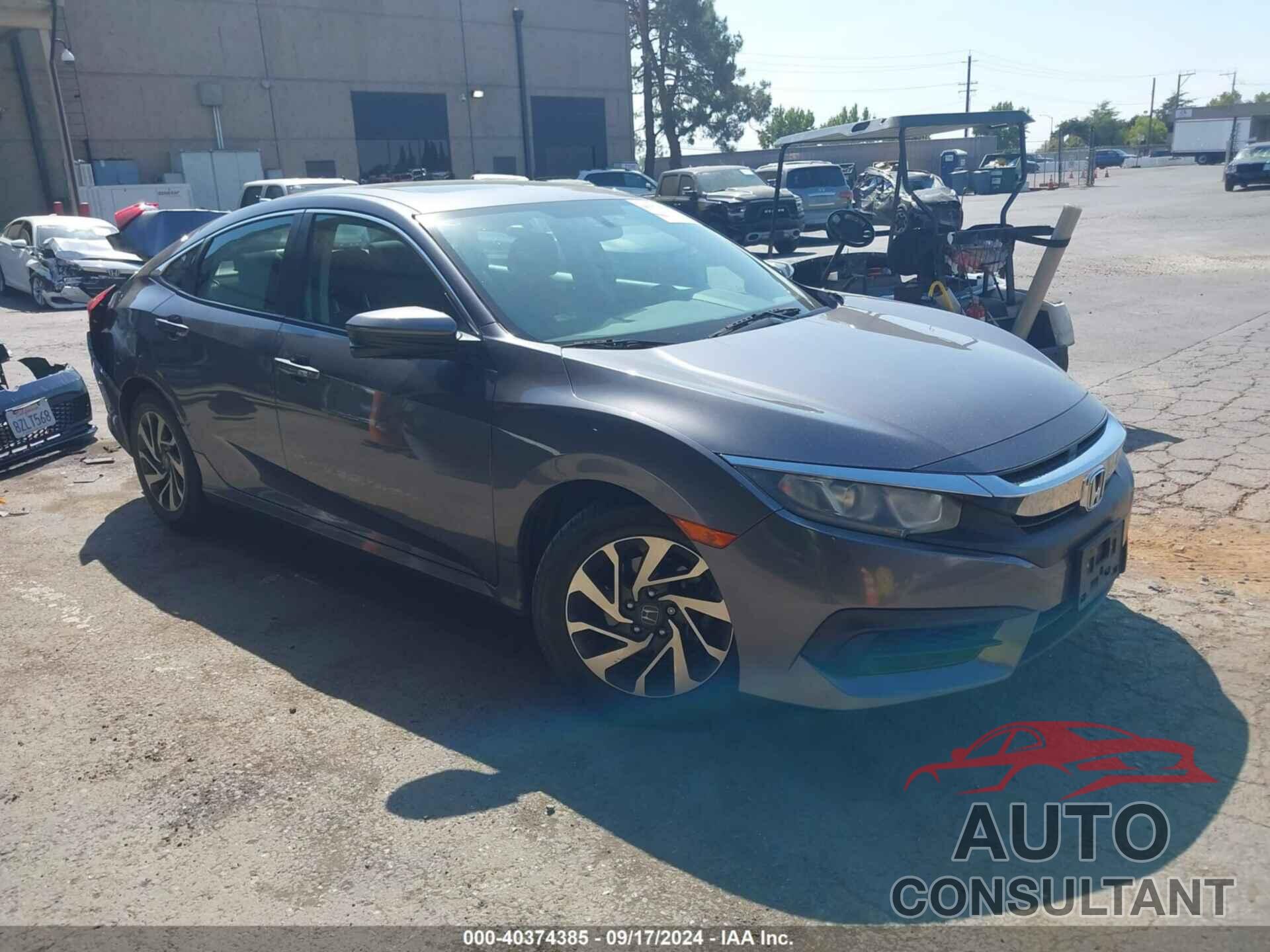 HONDA CIVIC 2018 - 2HGFC2F72JH596292