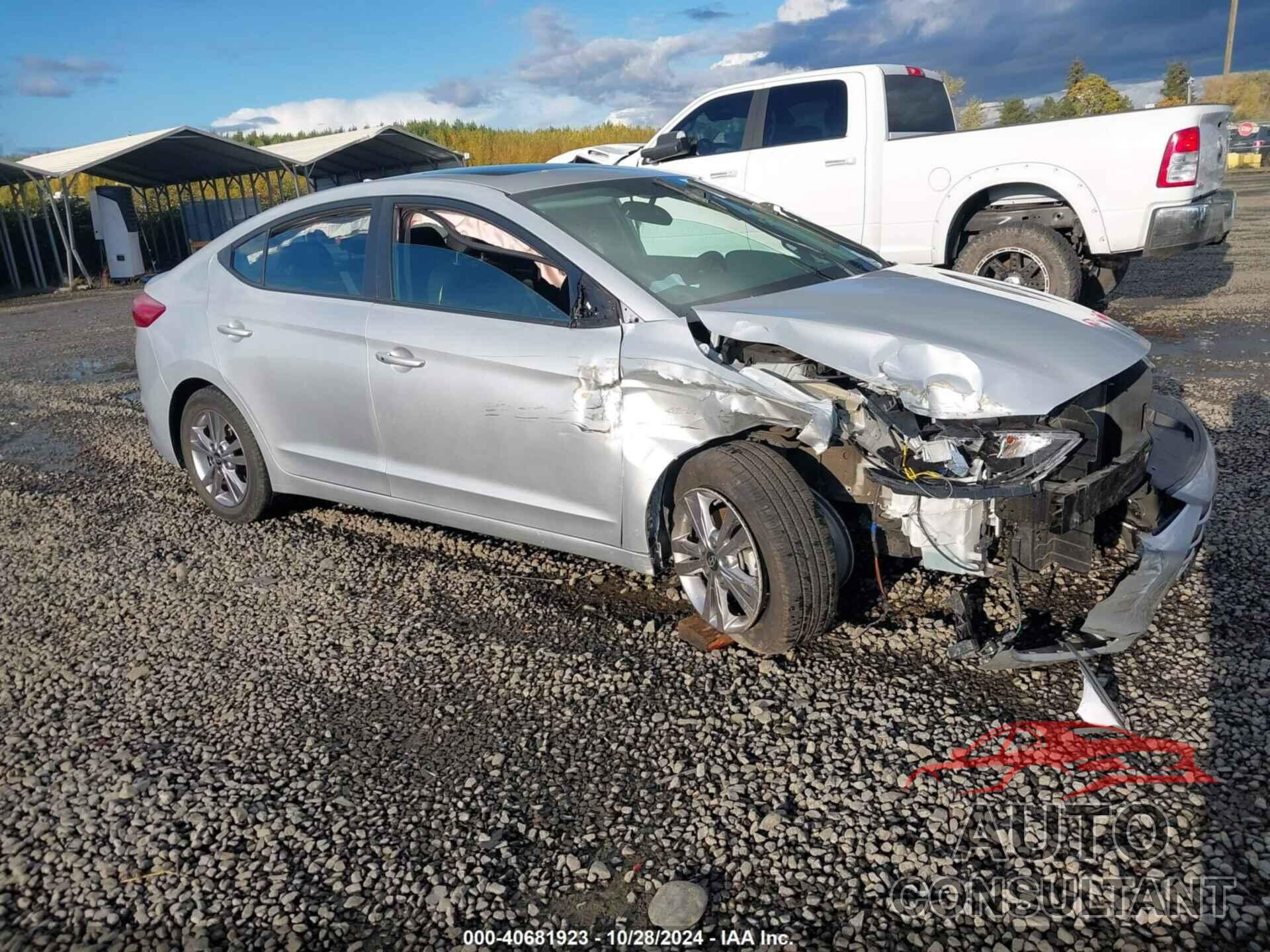 HYUNDAI ELANTRA 2018 - KMHD84LF9JU505364