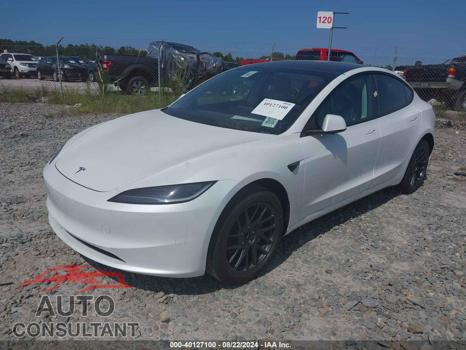 TESLA MODEL 3 2024 - 5YJ3E1EA2RF823727