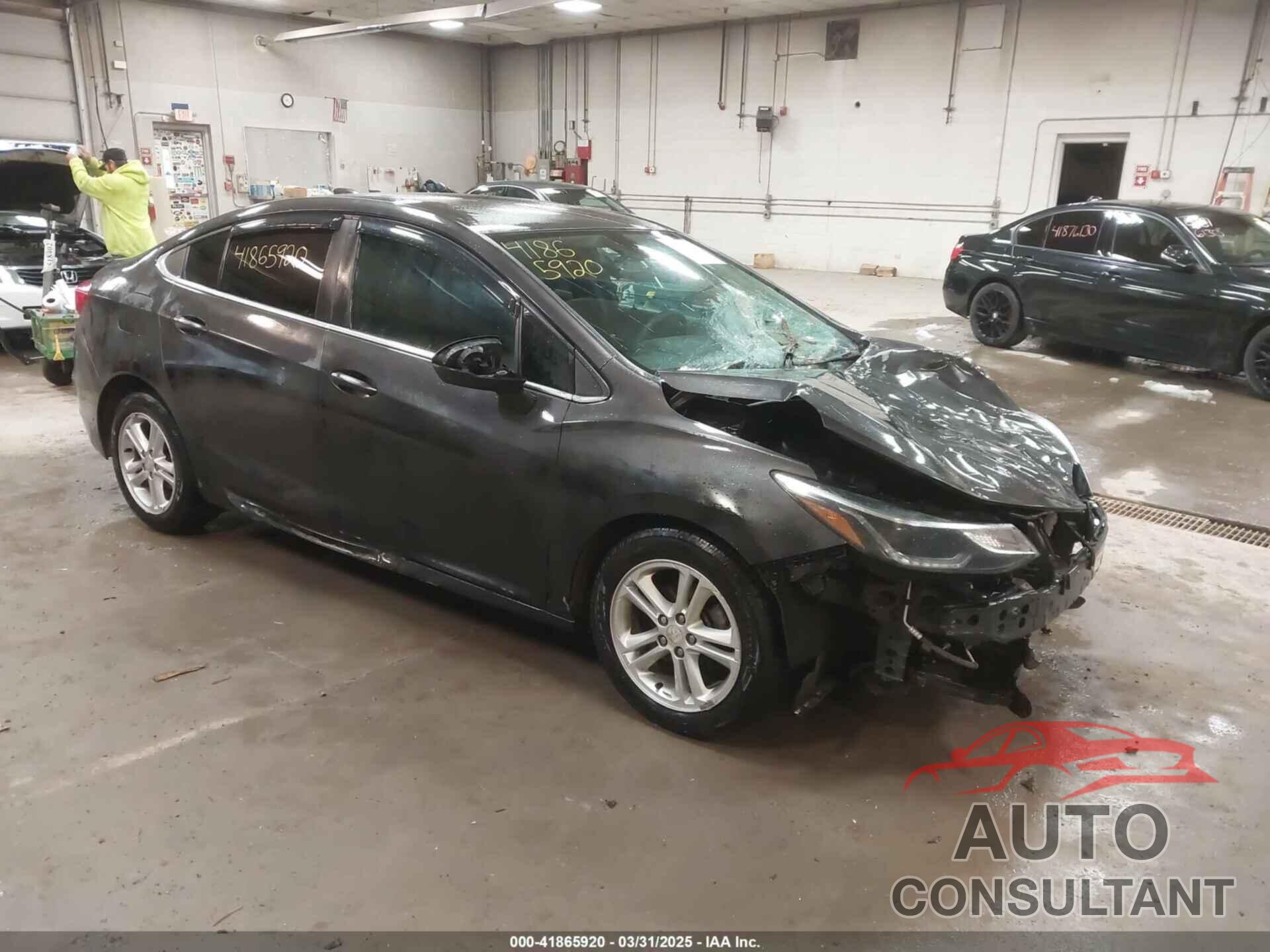CHEVROLET CRUZE 2017 - 1G1BE5SM6H7111316