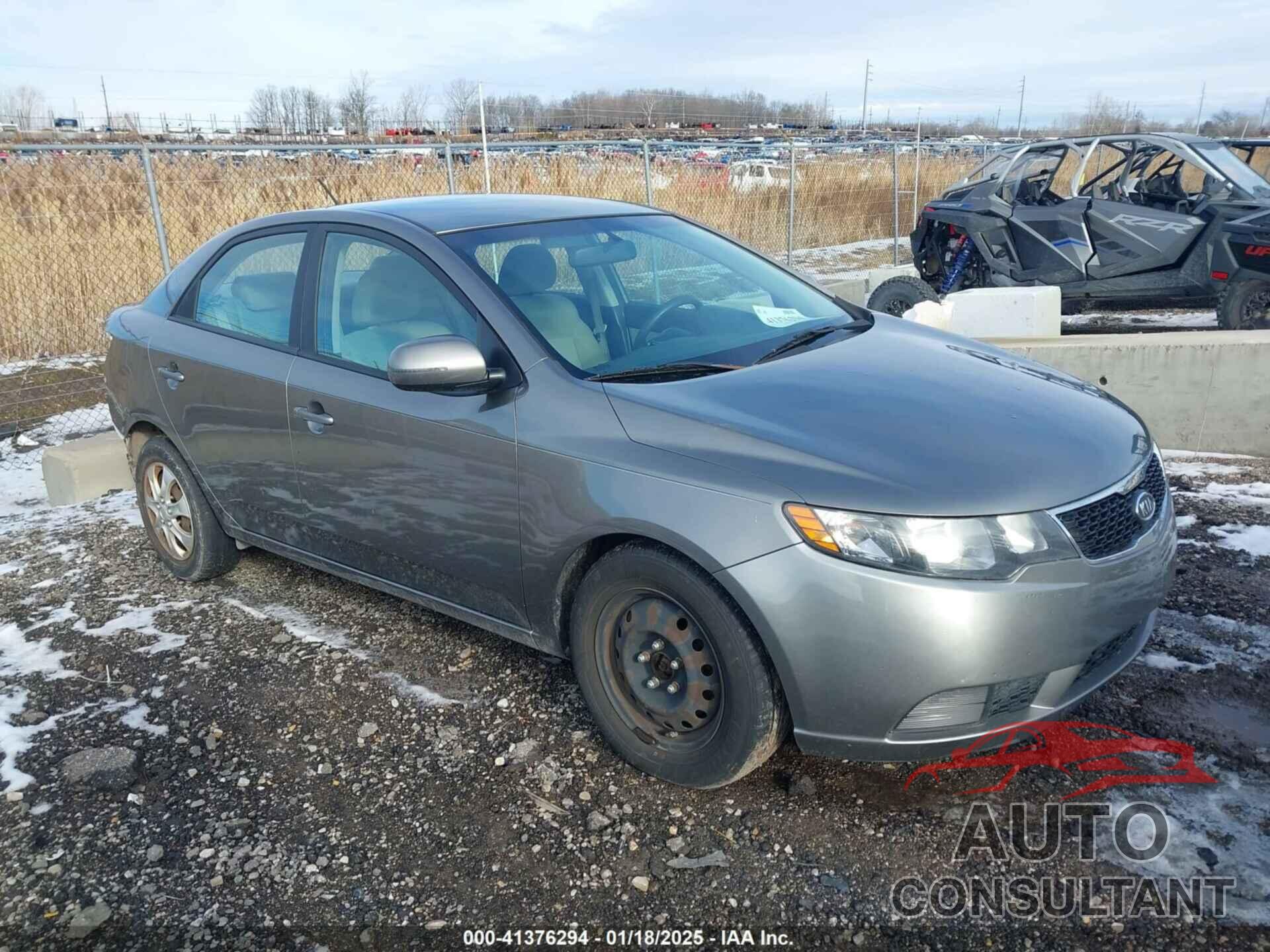 KIA FORTE 2011 - KNAFU4A21B5381737