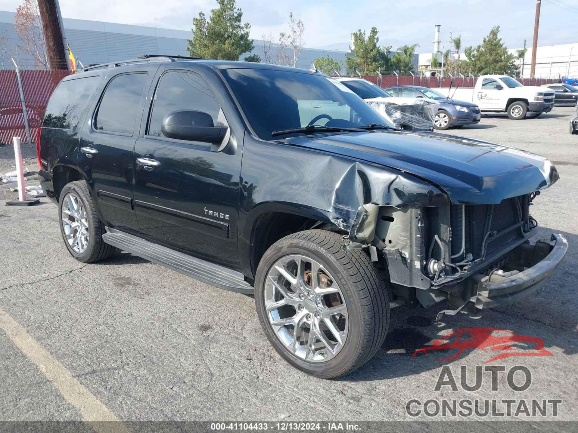 CHEVROLET TAHOE 2011 - 1GNSCAE07BR123797