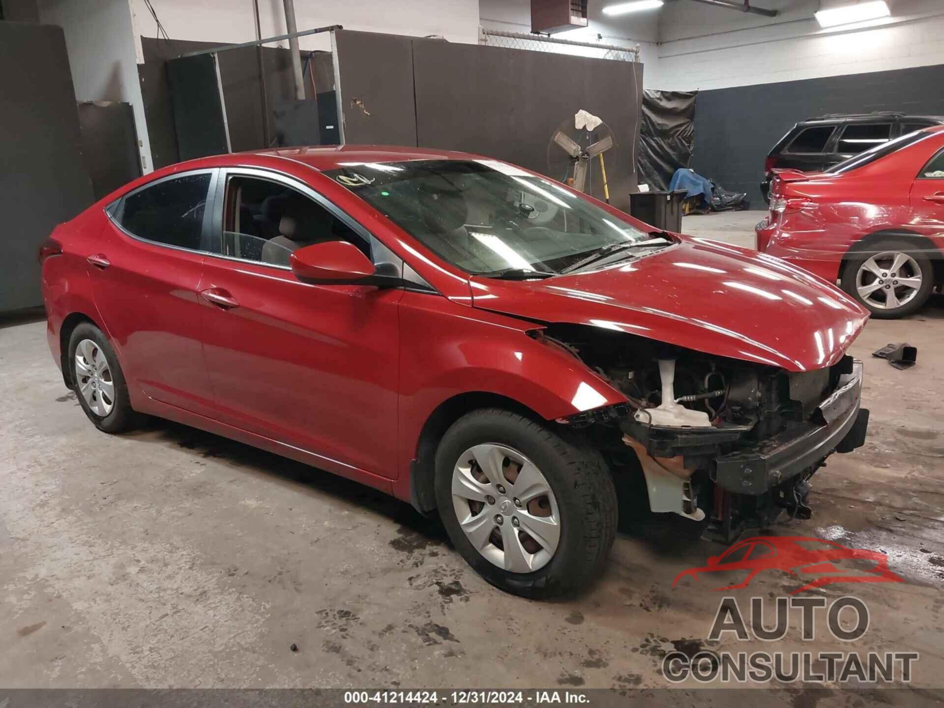 HYUNDAI ELANTRA 2016 - KMHDH4AEXGU652117