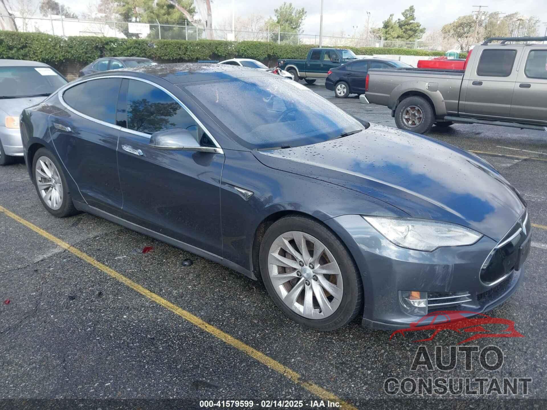TESLA MODEL S 2015 - 5YJSA1H22FF096886