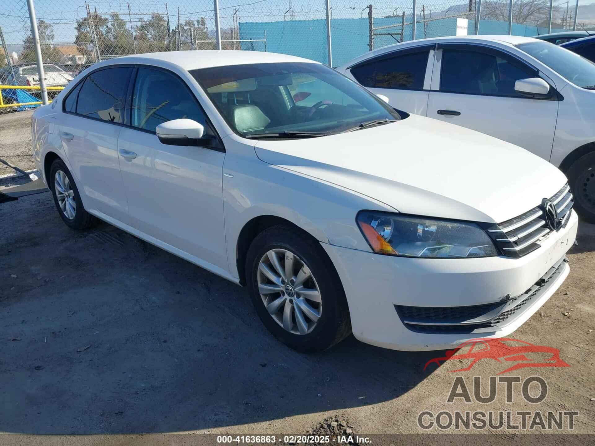 VOLKSWAGEN PASSAT 2015 - 1VWAT7A34FC061322