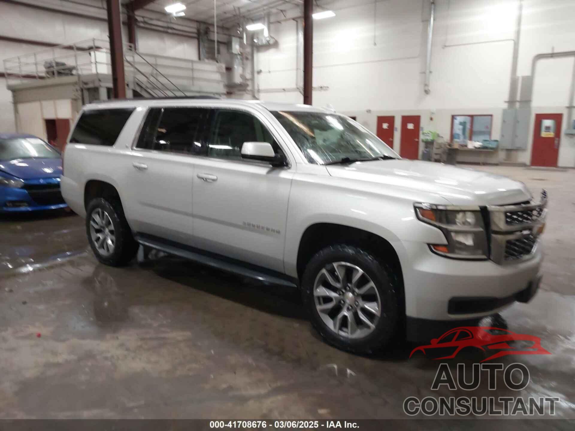 CHEVROLET SUBURBAN 2018 - 1GNSKHKC7JR118799