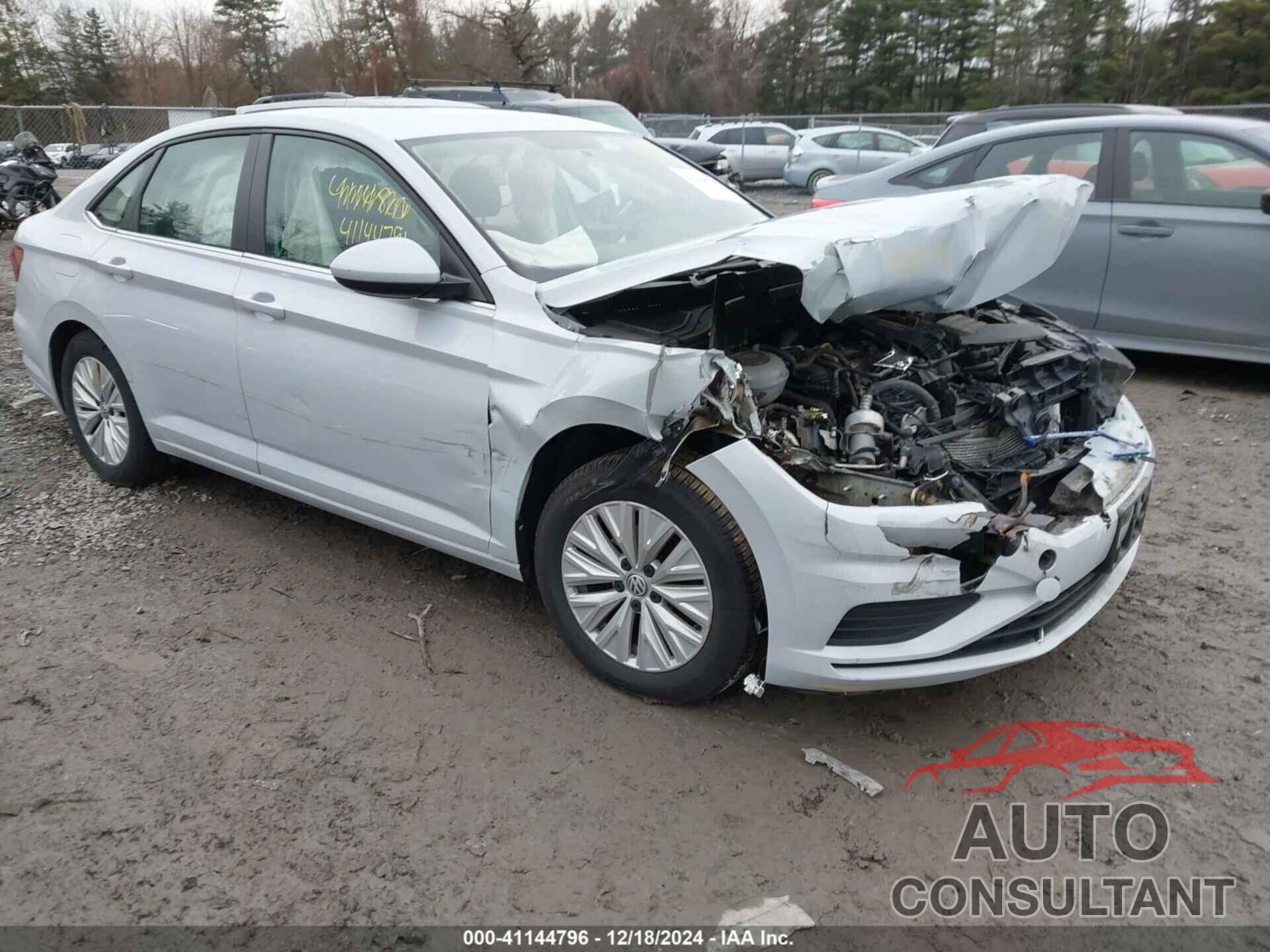 VOLKSWAGEN JETTA 2019 - 3VWN57BU5KM035811