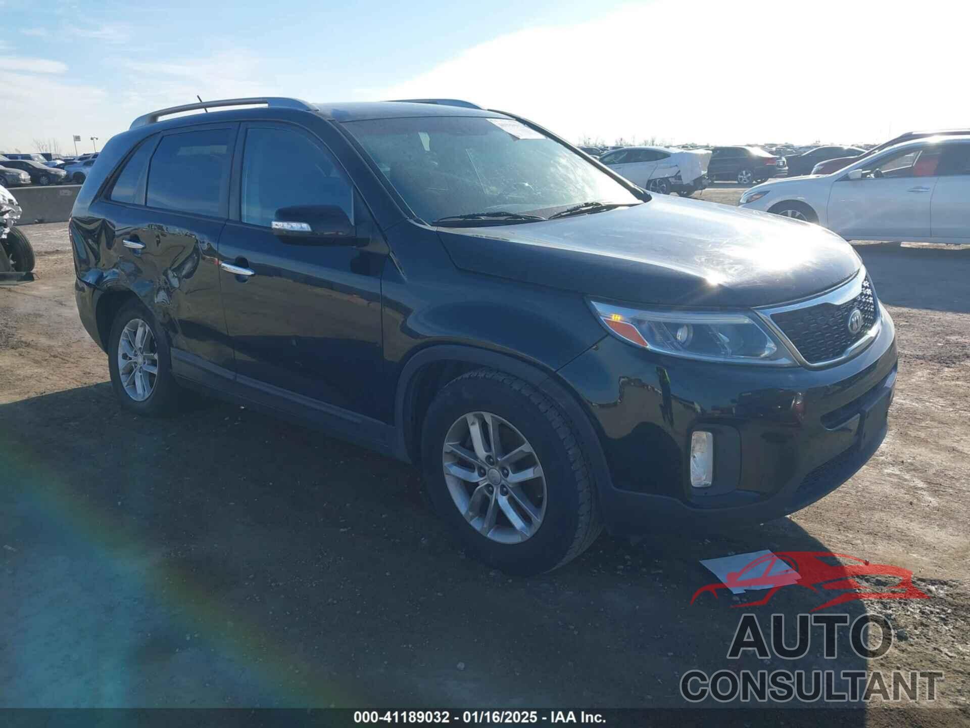 KIA SORENTO 2015 - 5XYKT3A67FG570066