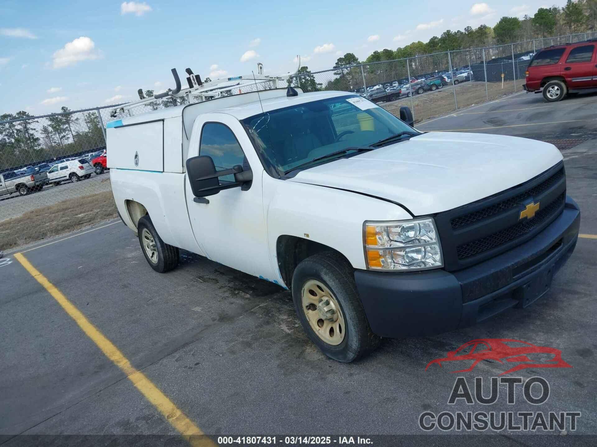 CHEVROLET SILVERADO 1500 2013 - 1GCNCPEX5DZ900308