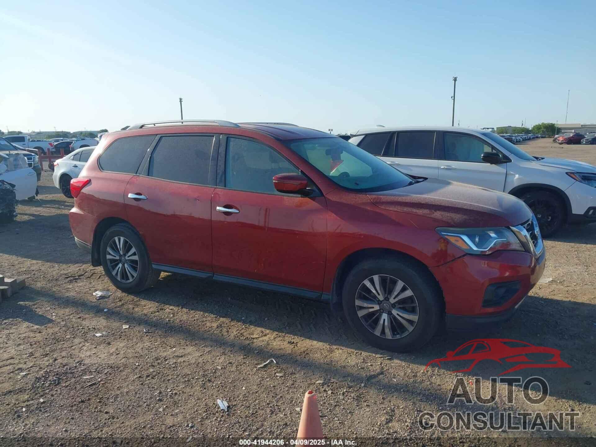 NISSAN PATHFINDER 2017 - 5N1DR2MN7HC675486