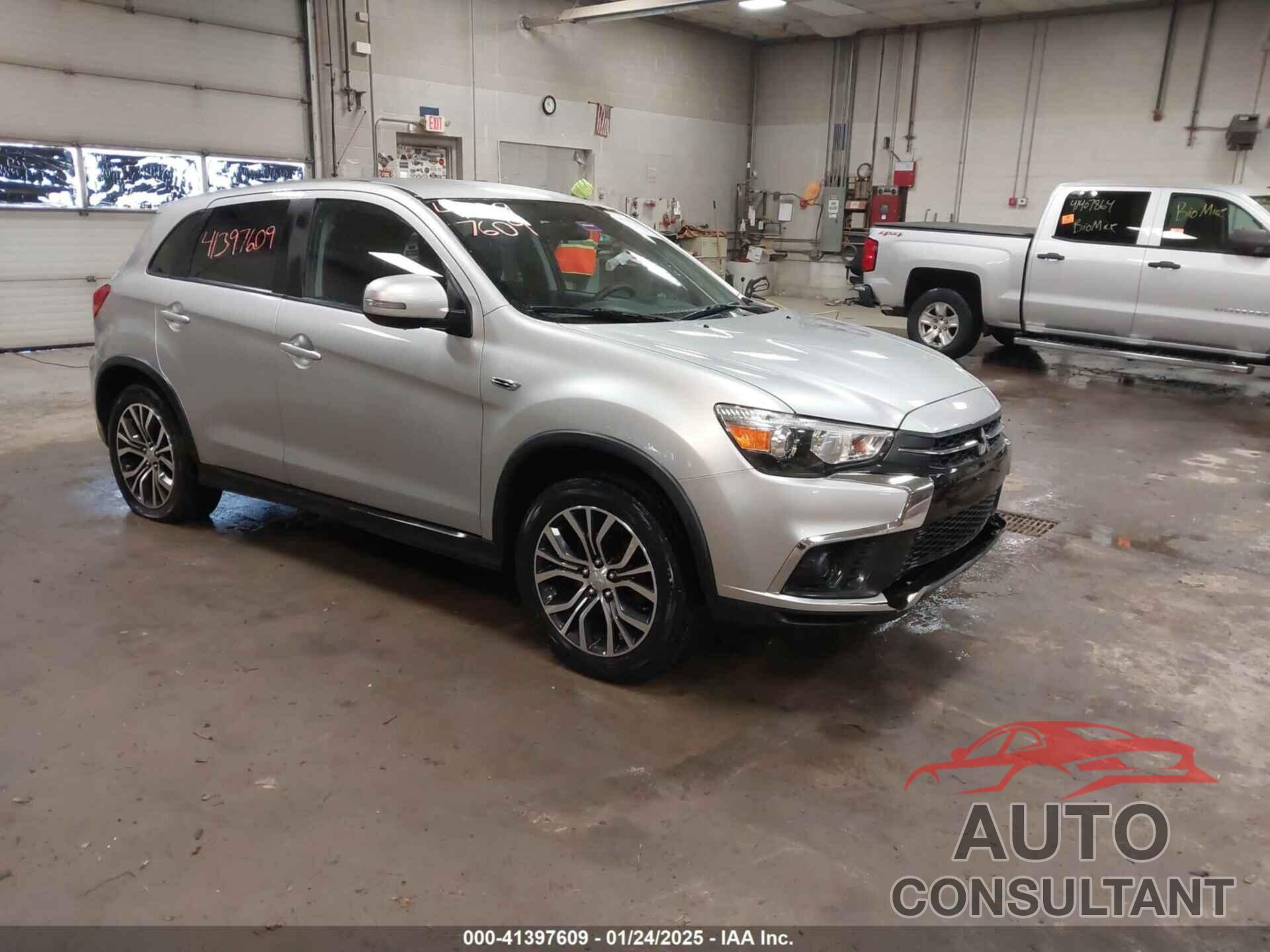 MITSUBISHI OUTLANDER SPORT 2018 - JA4AR3AU1JU020890