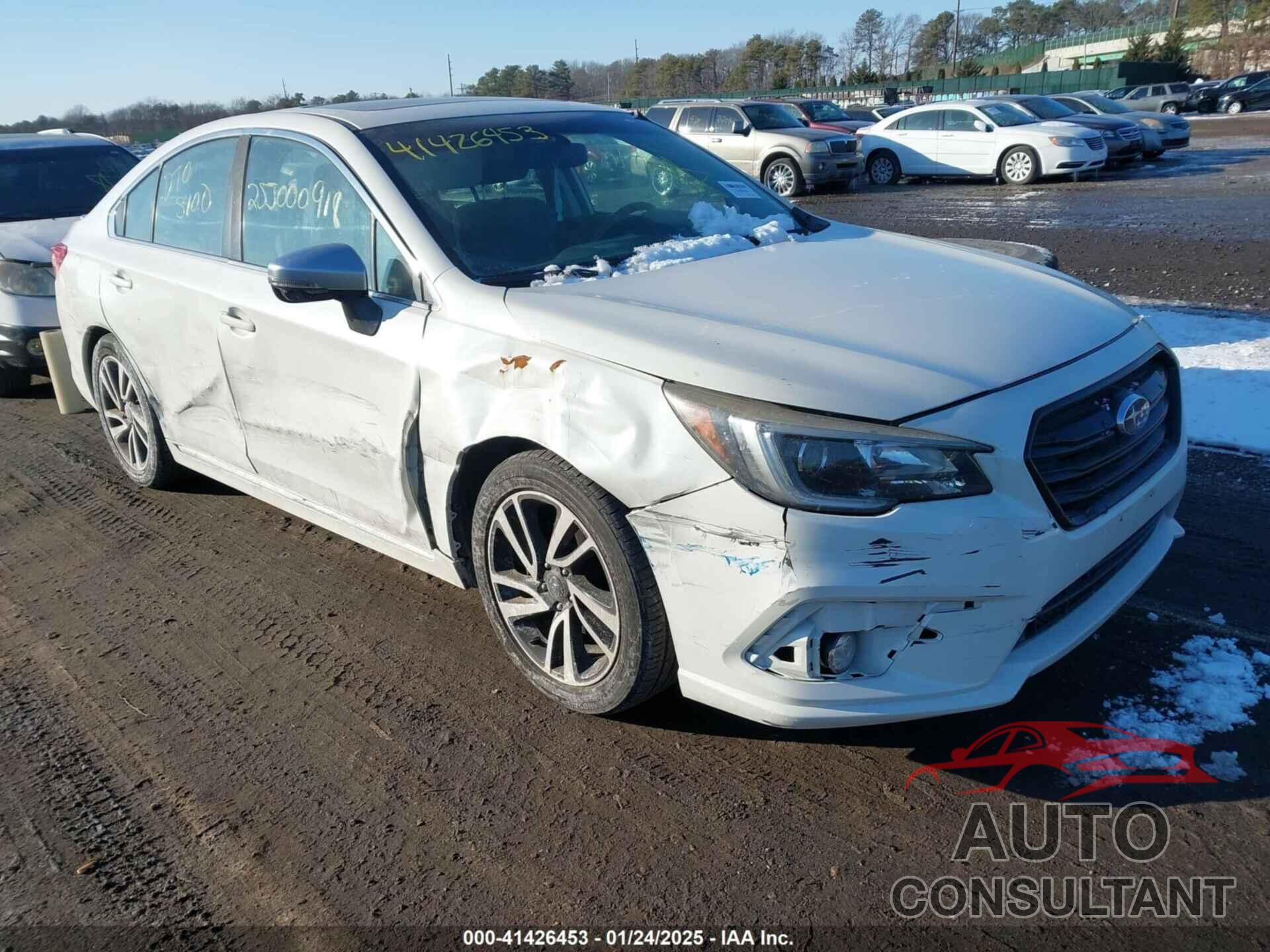 SUBARU LEGACY 2018 - 4S3BNAR62J3004364