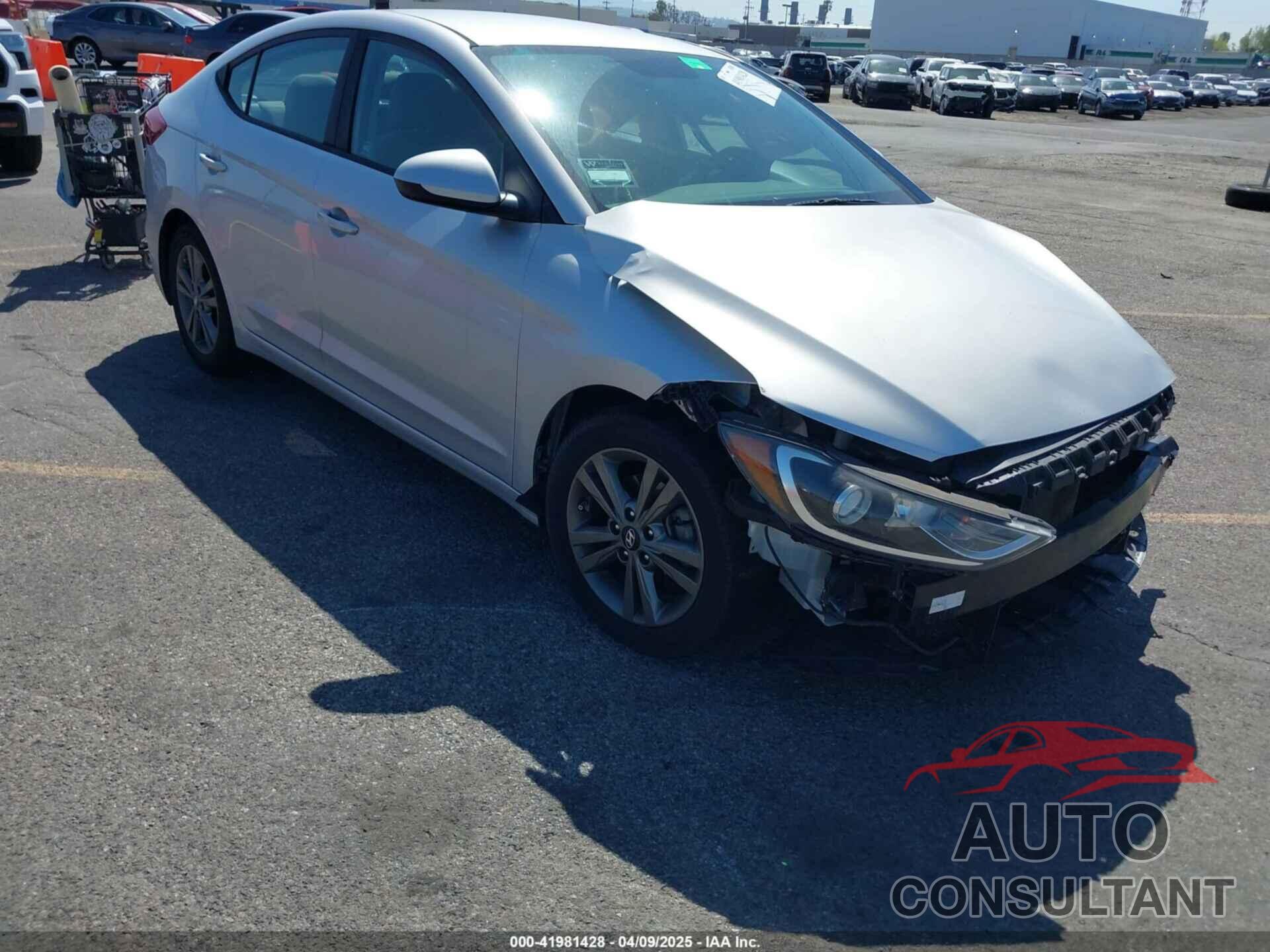 HYUNDAI ELANTRA 2018 - 5NPD84LF4JH304549