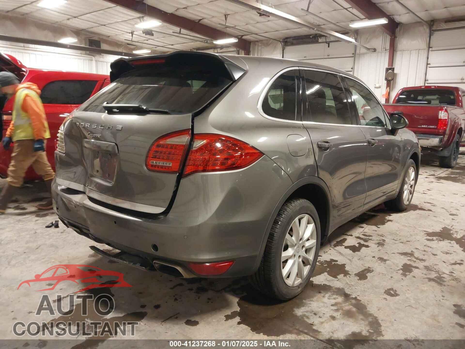 PORSCHE CAYENNE 2011 - WP1AA2A28BLA01121