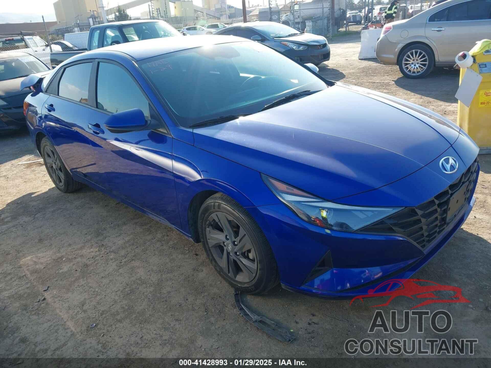 HYUNDAI ELANTRA 2023 - KMHLM4AG4PU468039