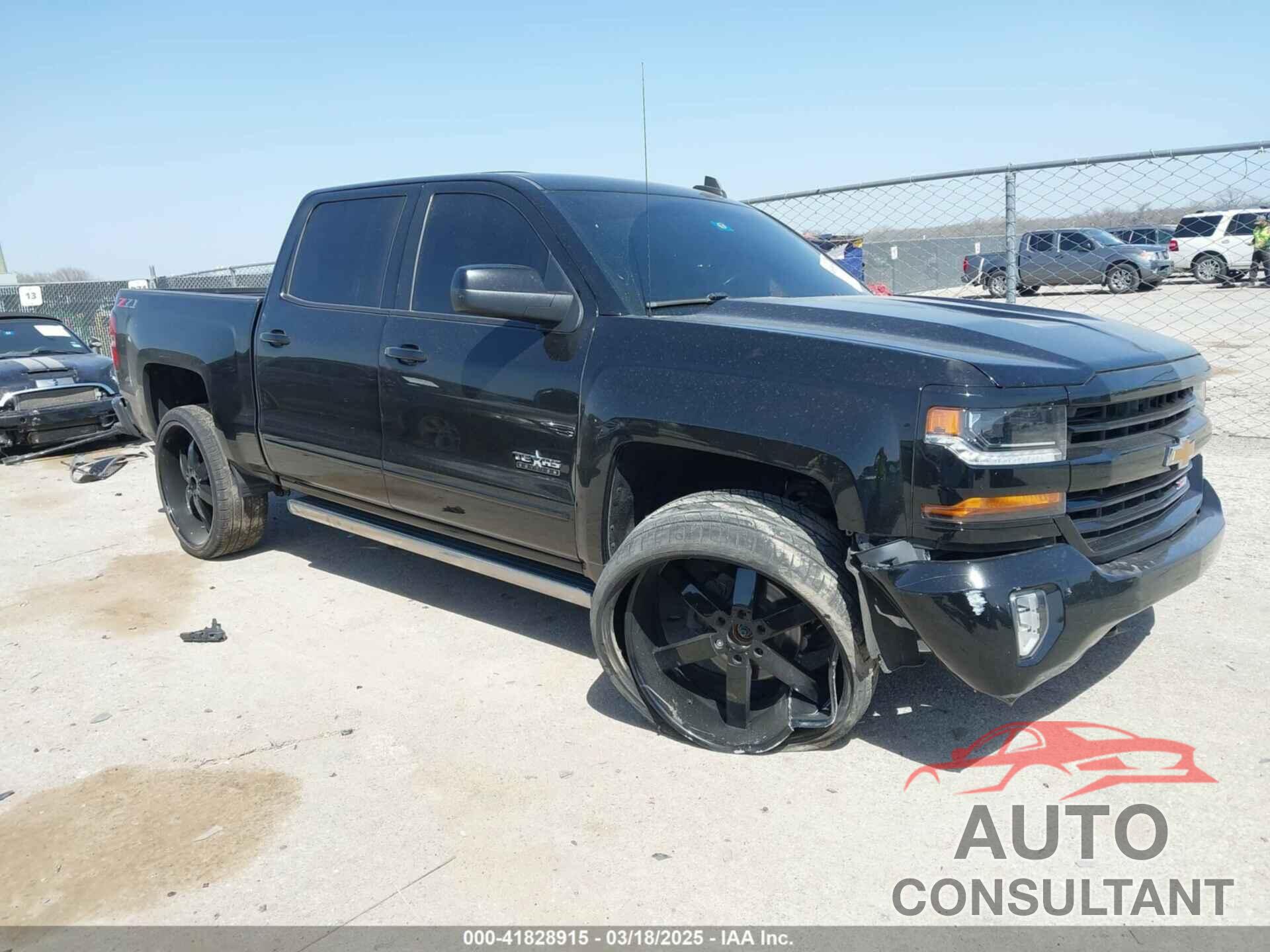 CHEVROLET SILVERADO 1500 2018 - 3GCUKREC7JG498035