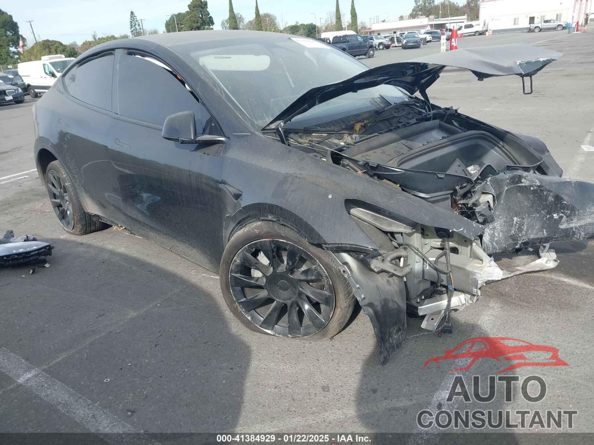 TESLA MODEL Y 2023 - 7SAYGDEE9PF874484