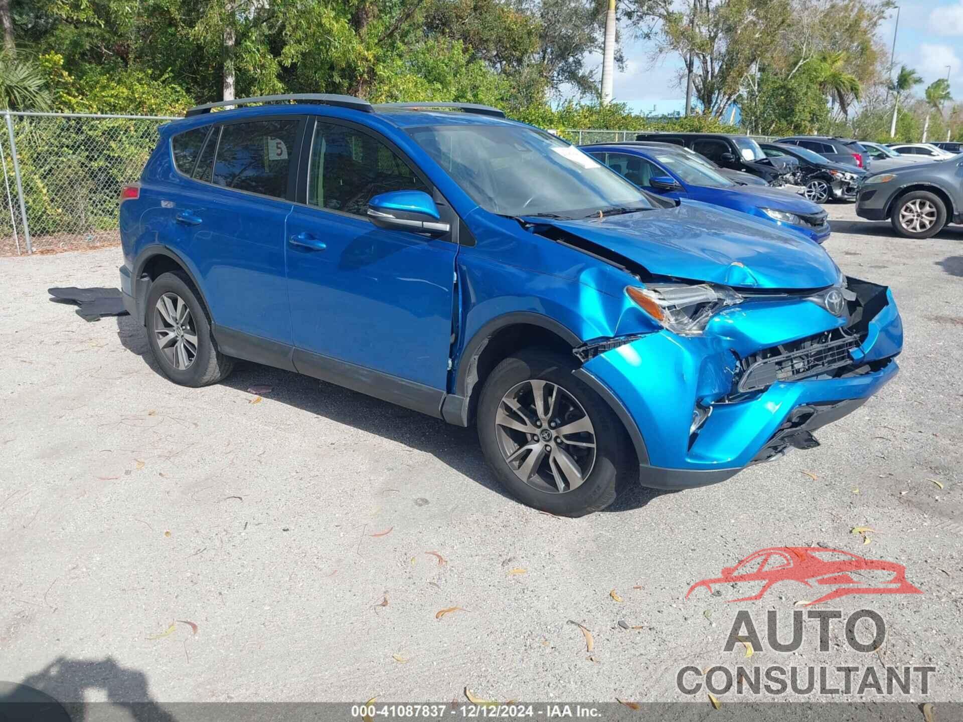 TOYOTA RAV4 2018 - JTMWFREV3JJ751672