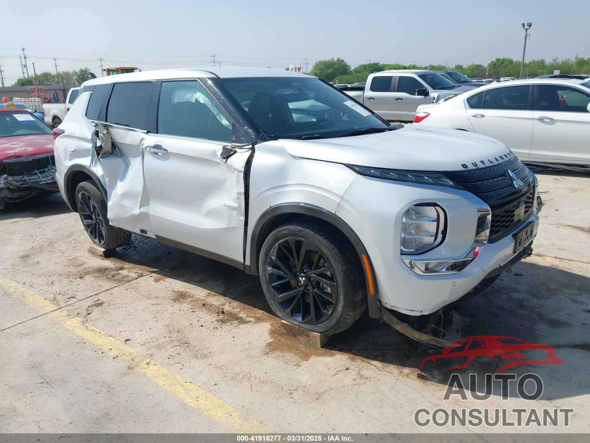 MITSUBISHI OUTLANDER 2024 - JA4J3VA8XRZ033085
