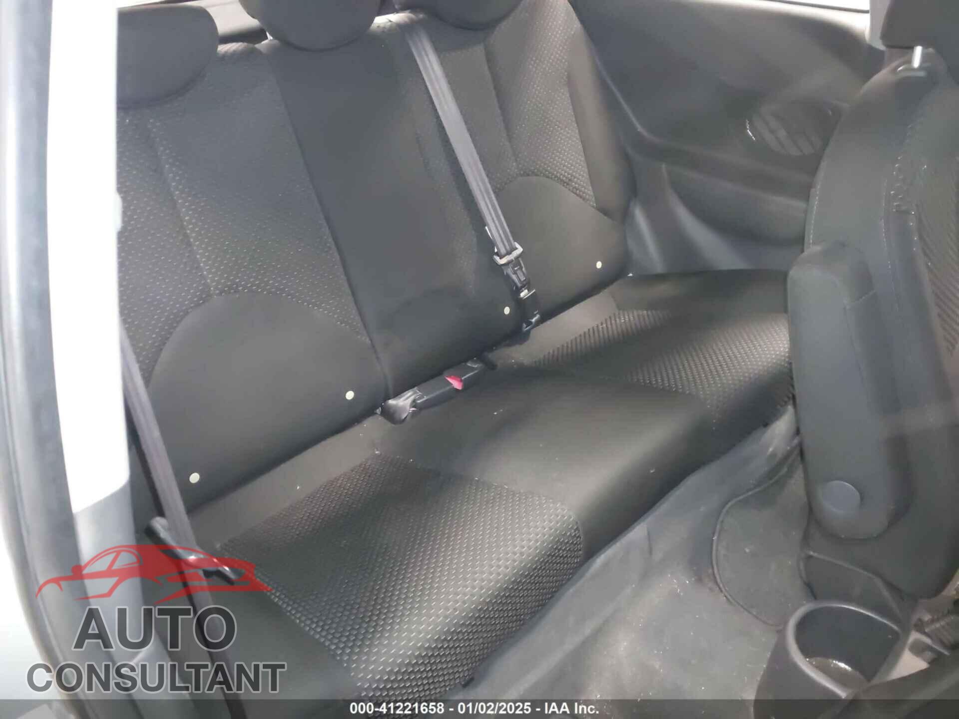 HYUNDAI ACCENT 2009 - KMHCM36C99U106078