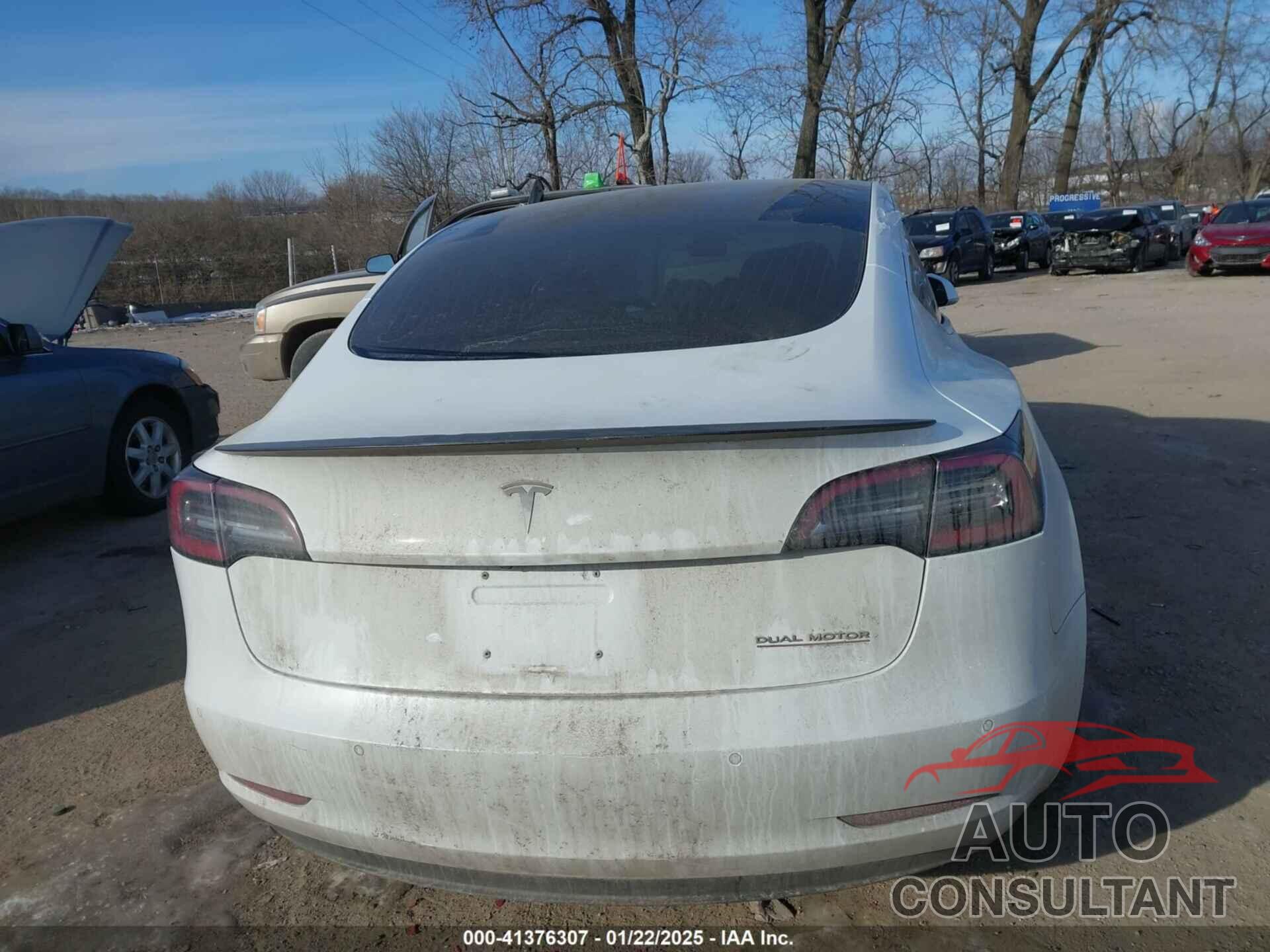 TESLA MODEL 3 2018 - 5YJ3E1EBXJF072728