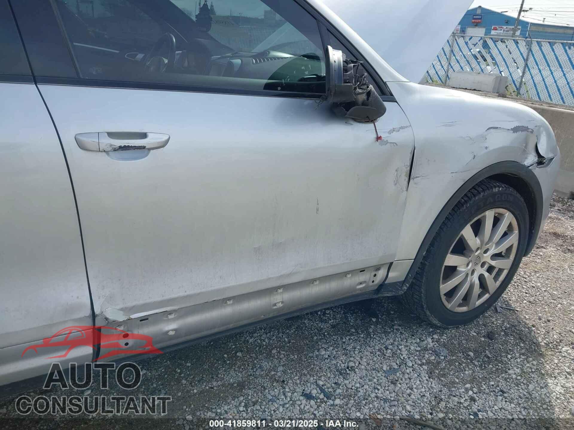 PORSCHE CAYENNE 2012 - WP1AA2A20CLA08498