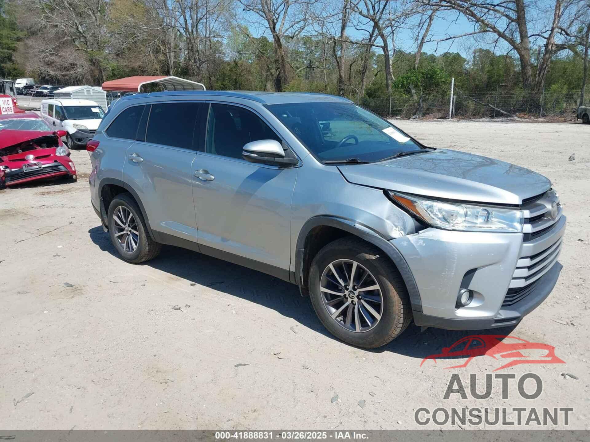 TOYOTA HIGHLANDER 2019 - 5TDJZRFHXKS587531