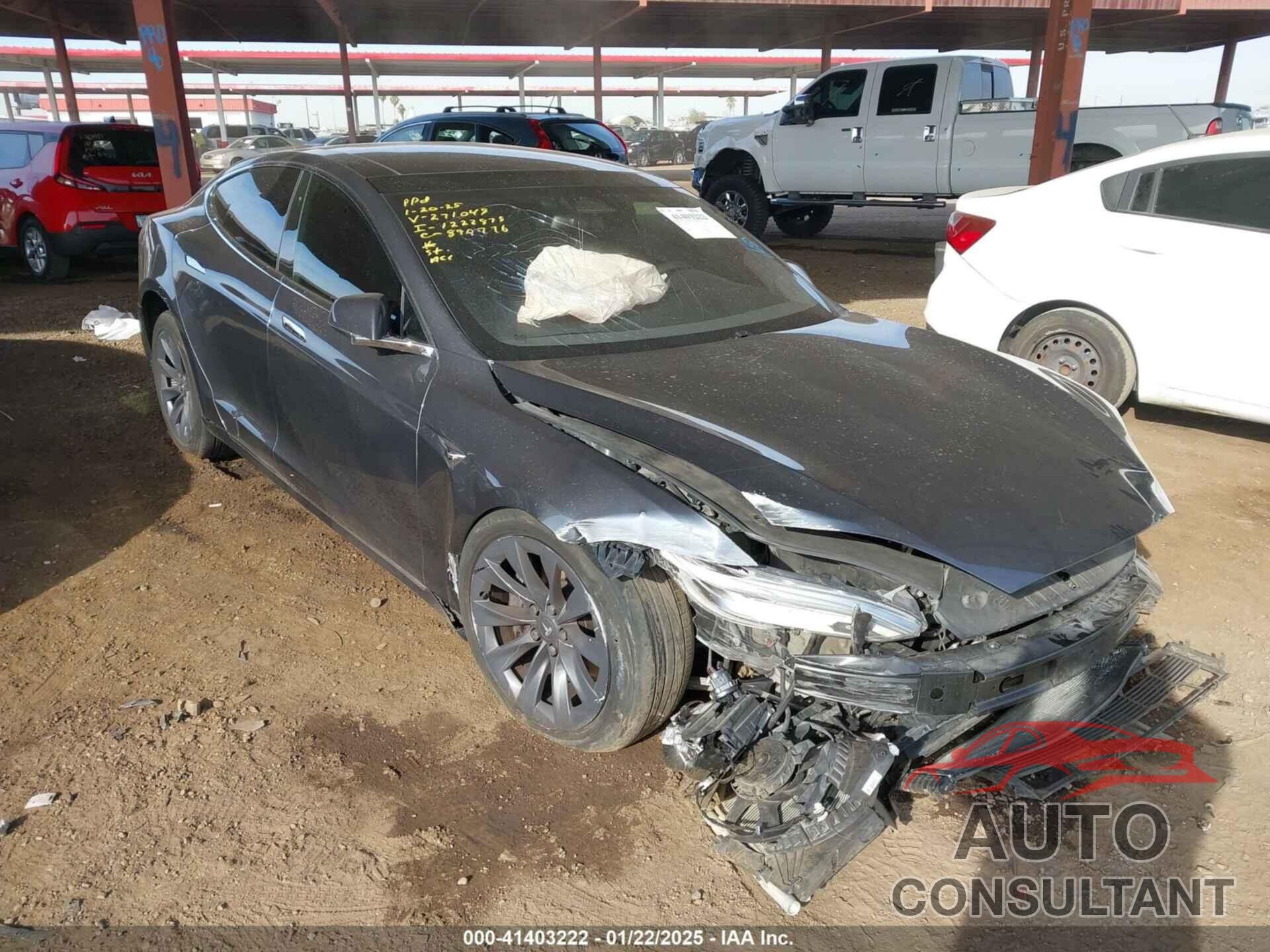 TESLA MODEL S 2018 - 5YJSA1E20JF271049