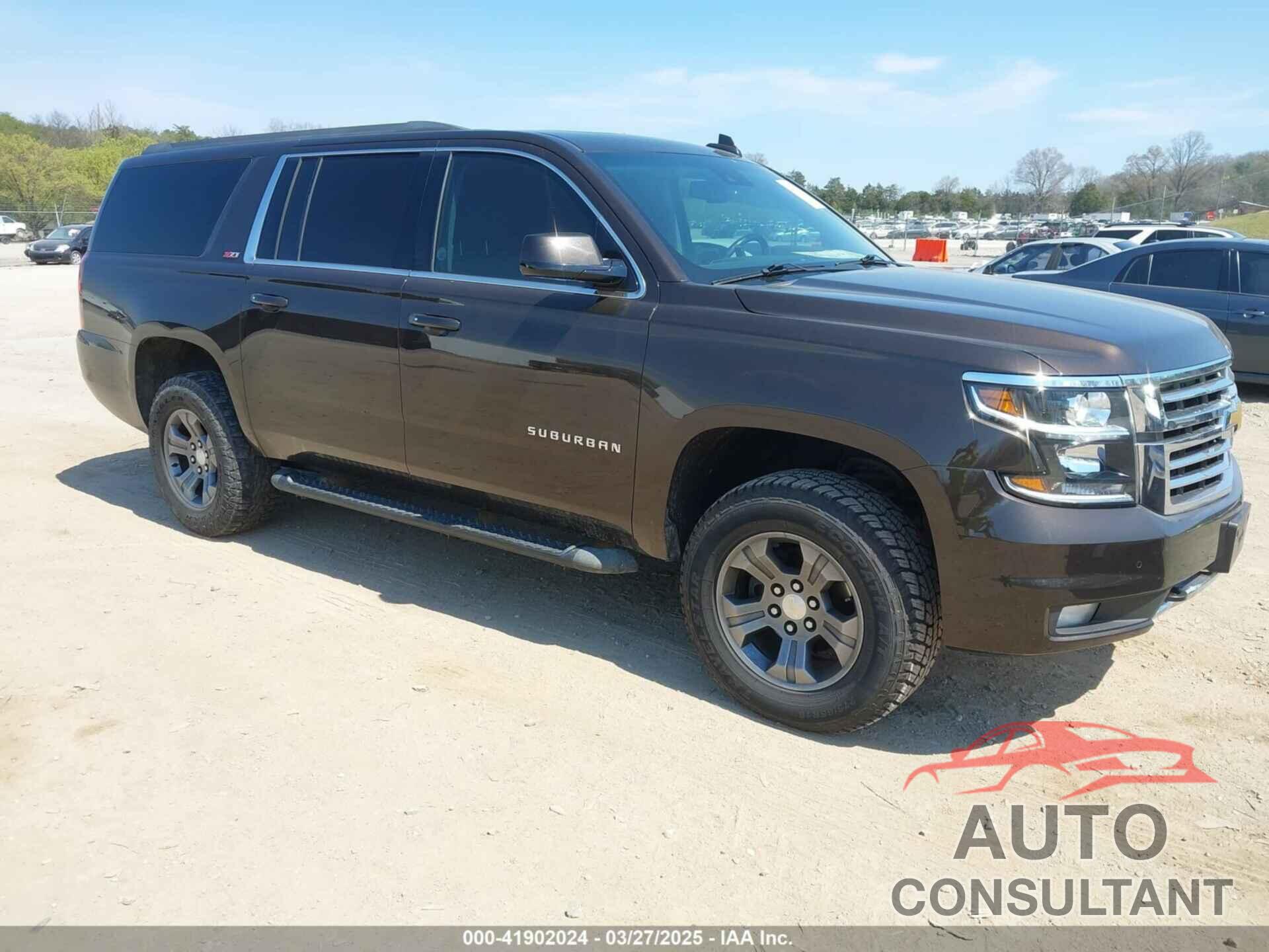 CHEVROLET SUBURBAN 2018 - 1GNSKHKCXJR142417