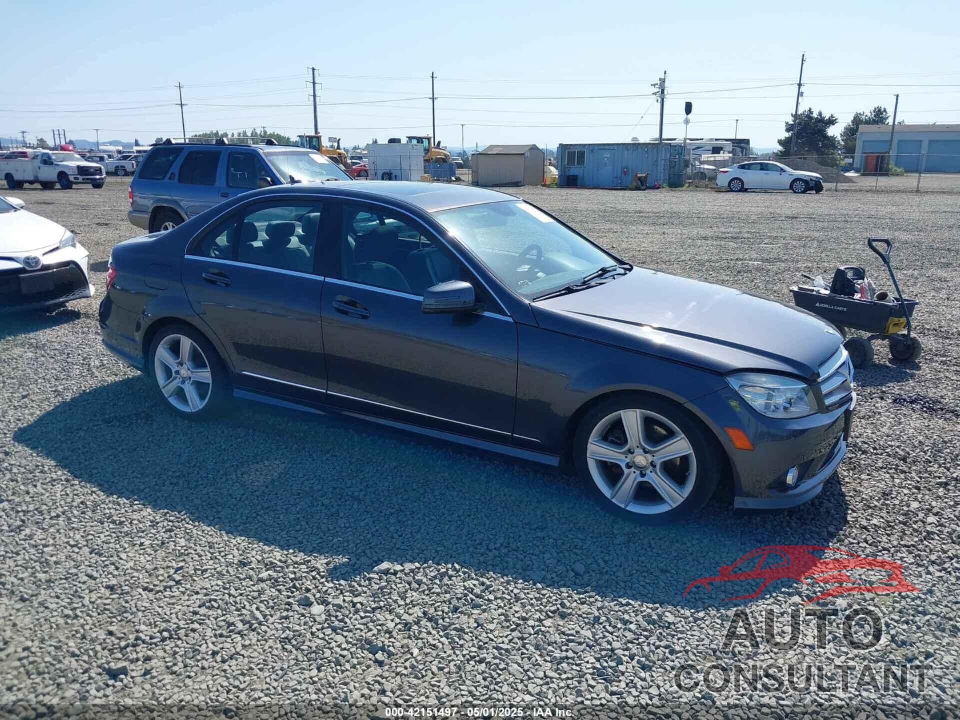 MERCEDES-BENZ C 300 2010 - WDDGF8BB4AR107842