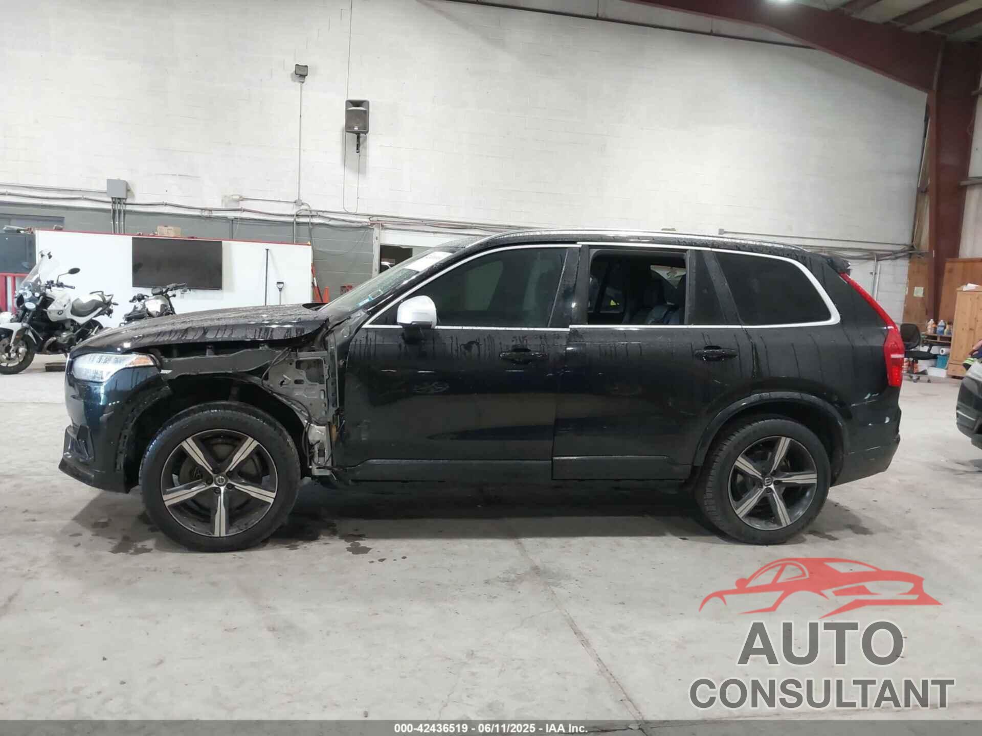 VOLVO XC90 2017 - YV4102KM6H1156529