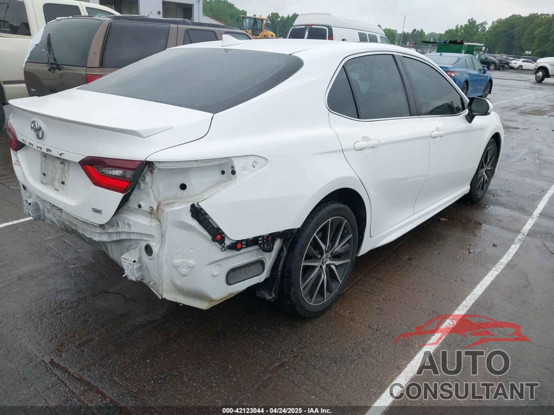 TOYOTA CAMRY 2023 - 4T1G11AK4PU738724