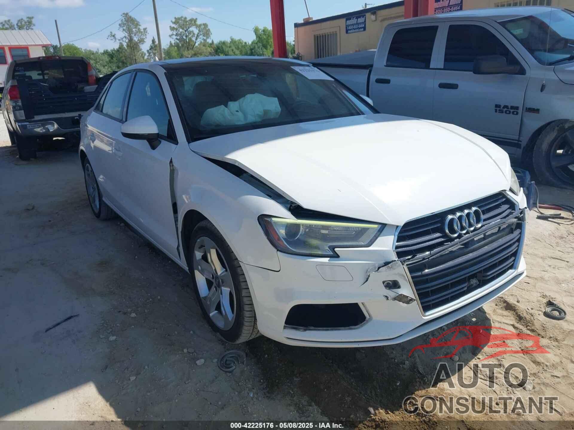 AUDI A3 2017 - WAUAUGFFXH1042773