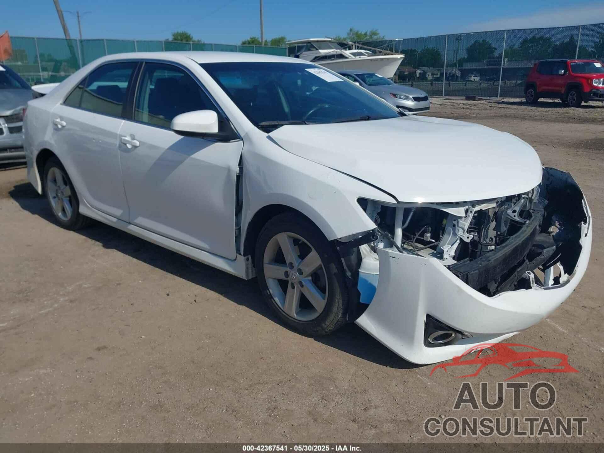 TOYOTA CAMRY 2014 - 4T1BF1FK4EU397102