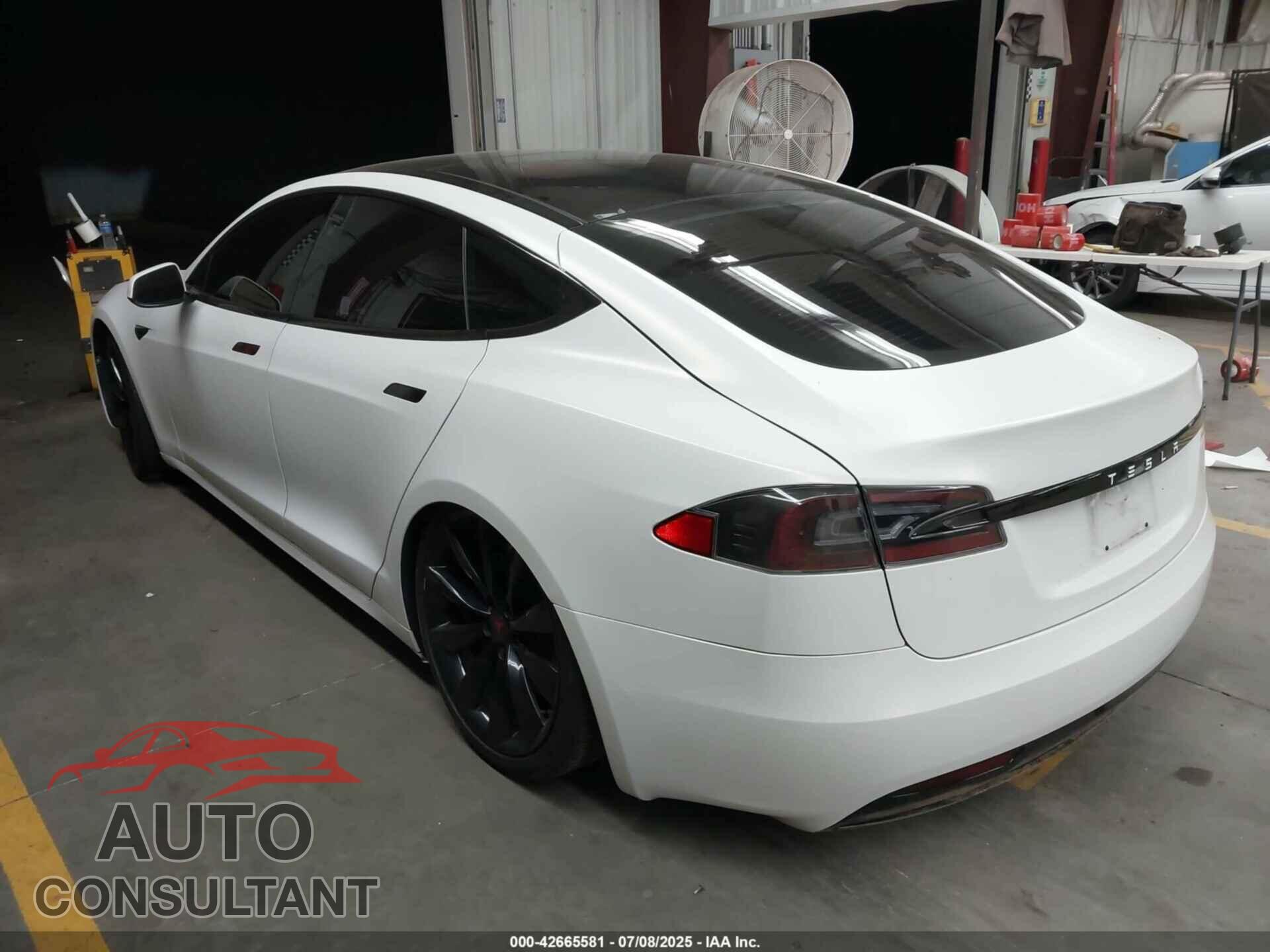 TESLA MODEL S 2017 - 5YJSA1E2XHF224671