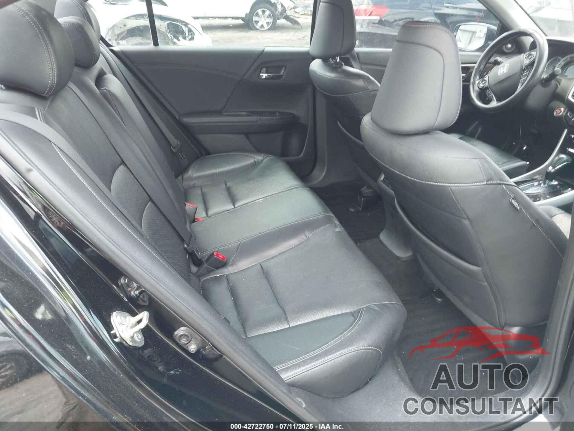 HONDA ACCORD 2017 - 1HGCR3F92HA005007