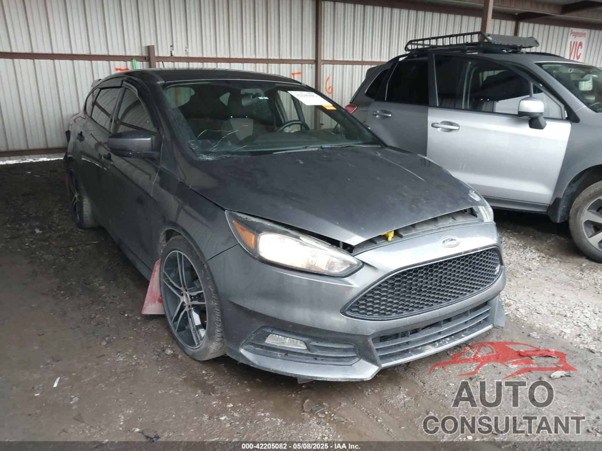 FORD FOCUS ST 2018 - 1FADP3L95JL232348