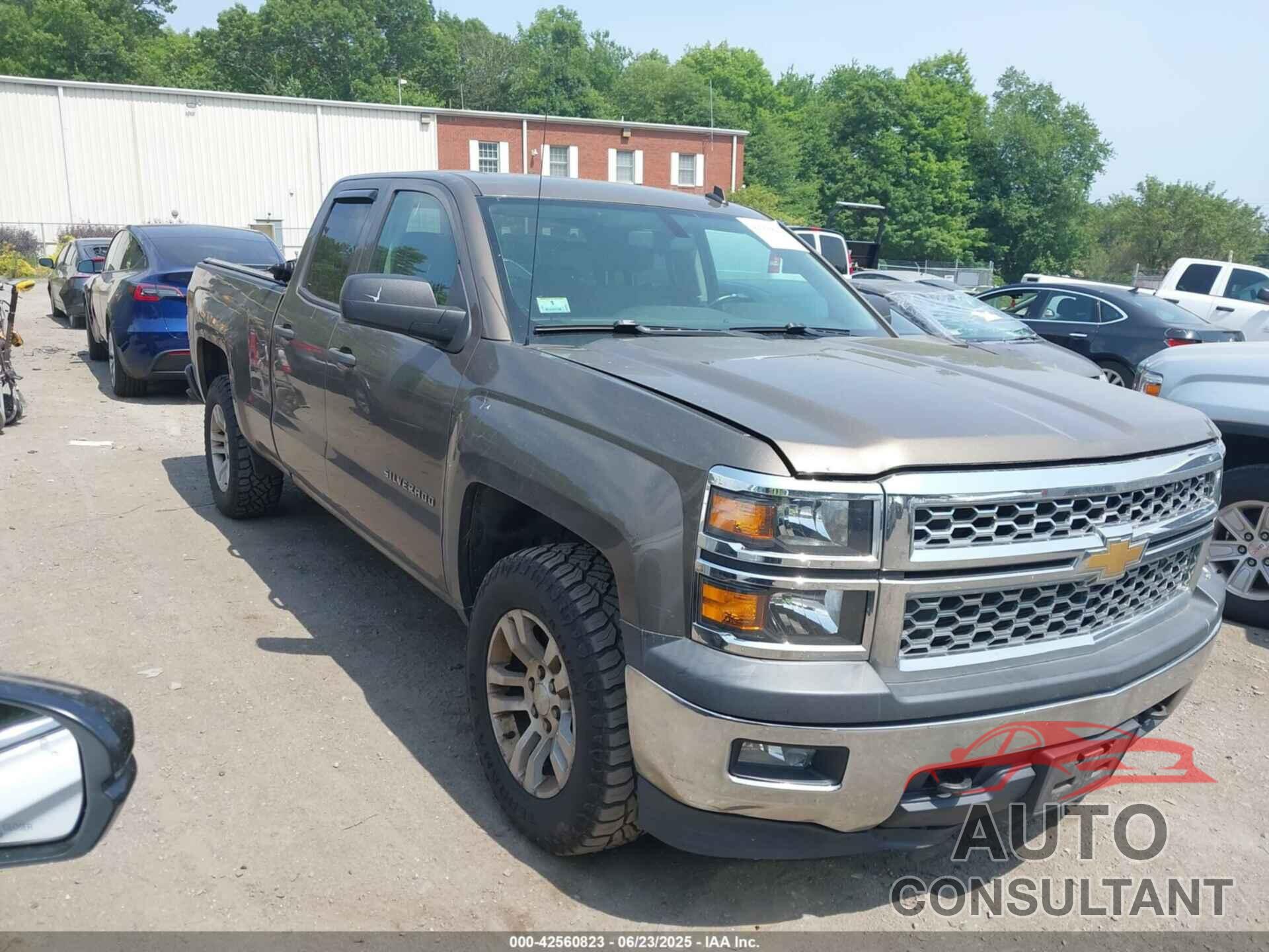 CHEVROLET SILVERADO 1500 2014 - 1GCVKREC6EZ116894