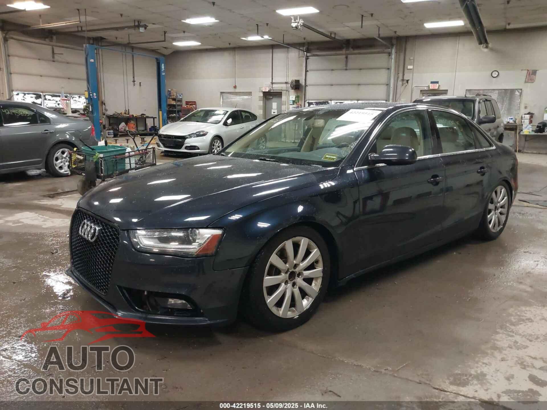 AUDI A4 2013 - WAUDFAFL7DN012126