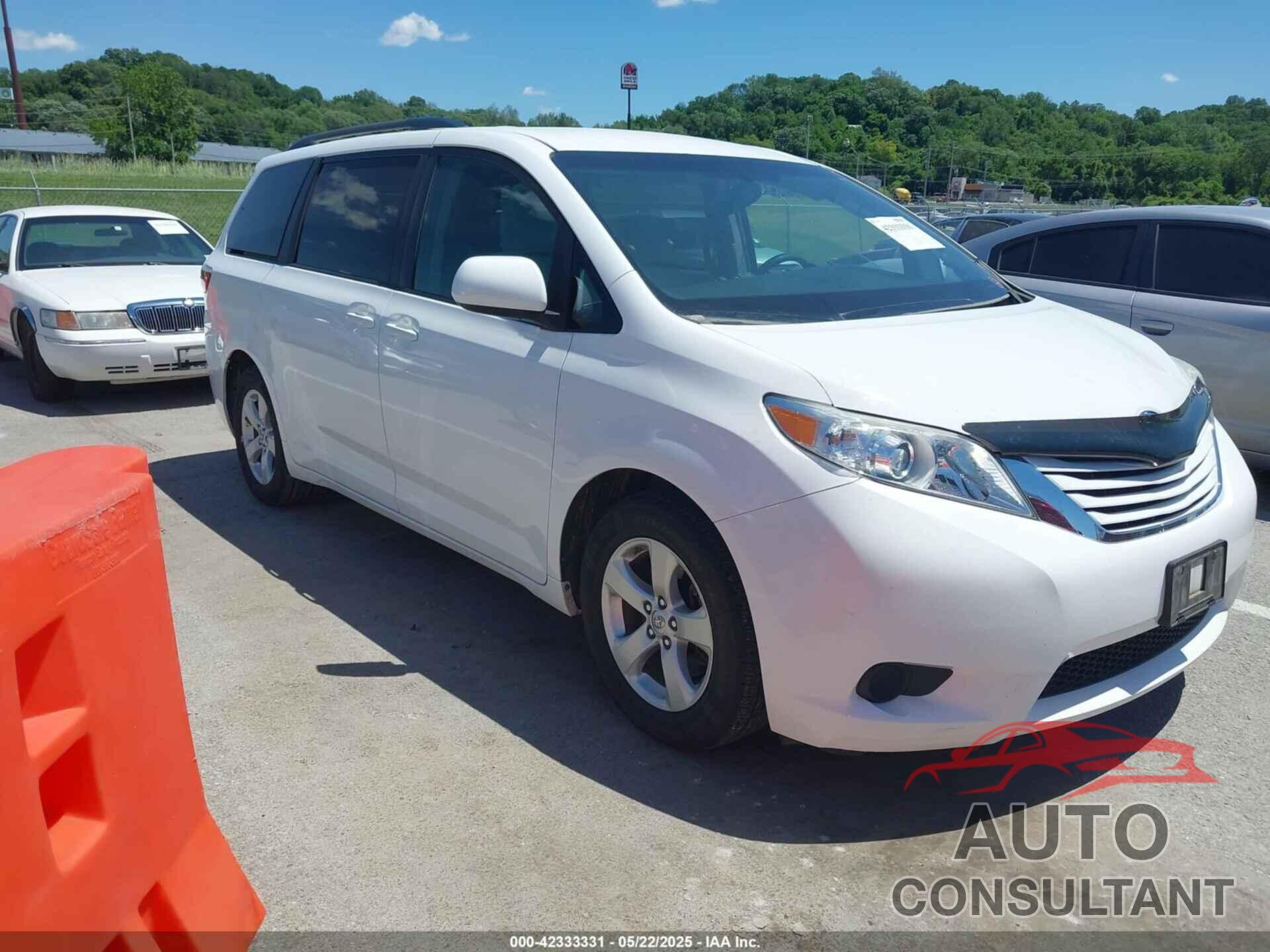 TOYOTA SIENNA 2017 - 5TDKZ3DC9HS895744