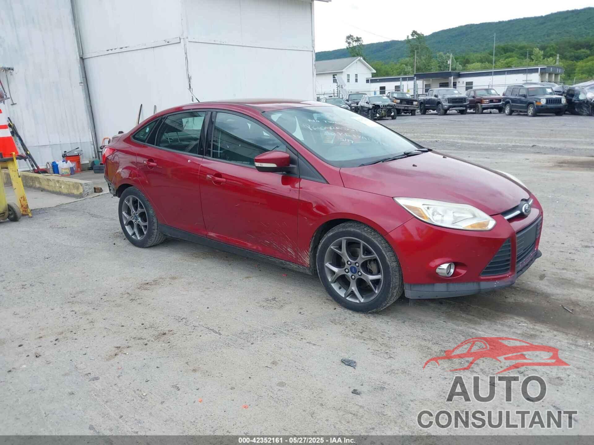 FORD FOCUS 2014 - 1FADP3F28EL262321